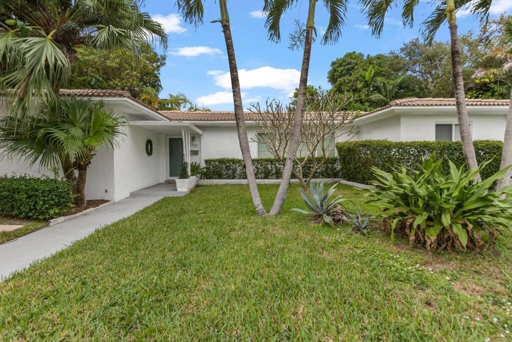 Modern Tropical Pool House North Miami Hot Tub Villa Eksteriør billede